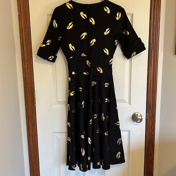 Unique Vintage x Harry Potter Wizarding World Black w/ Gold Snitch Fit & Flare - Picture 9 of 11